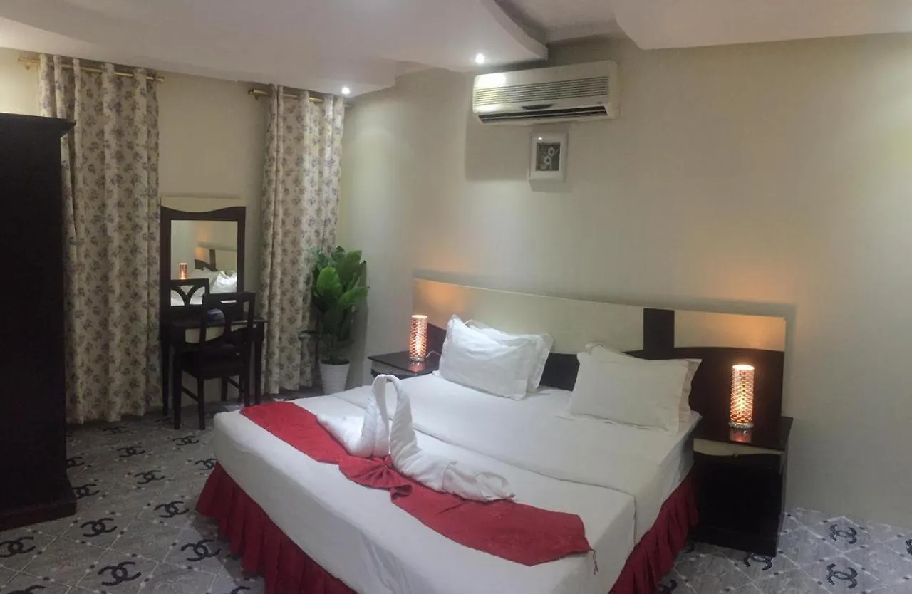 Merfal Hotel Apartments Al Taawan Riyadh 3*,