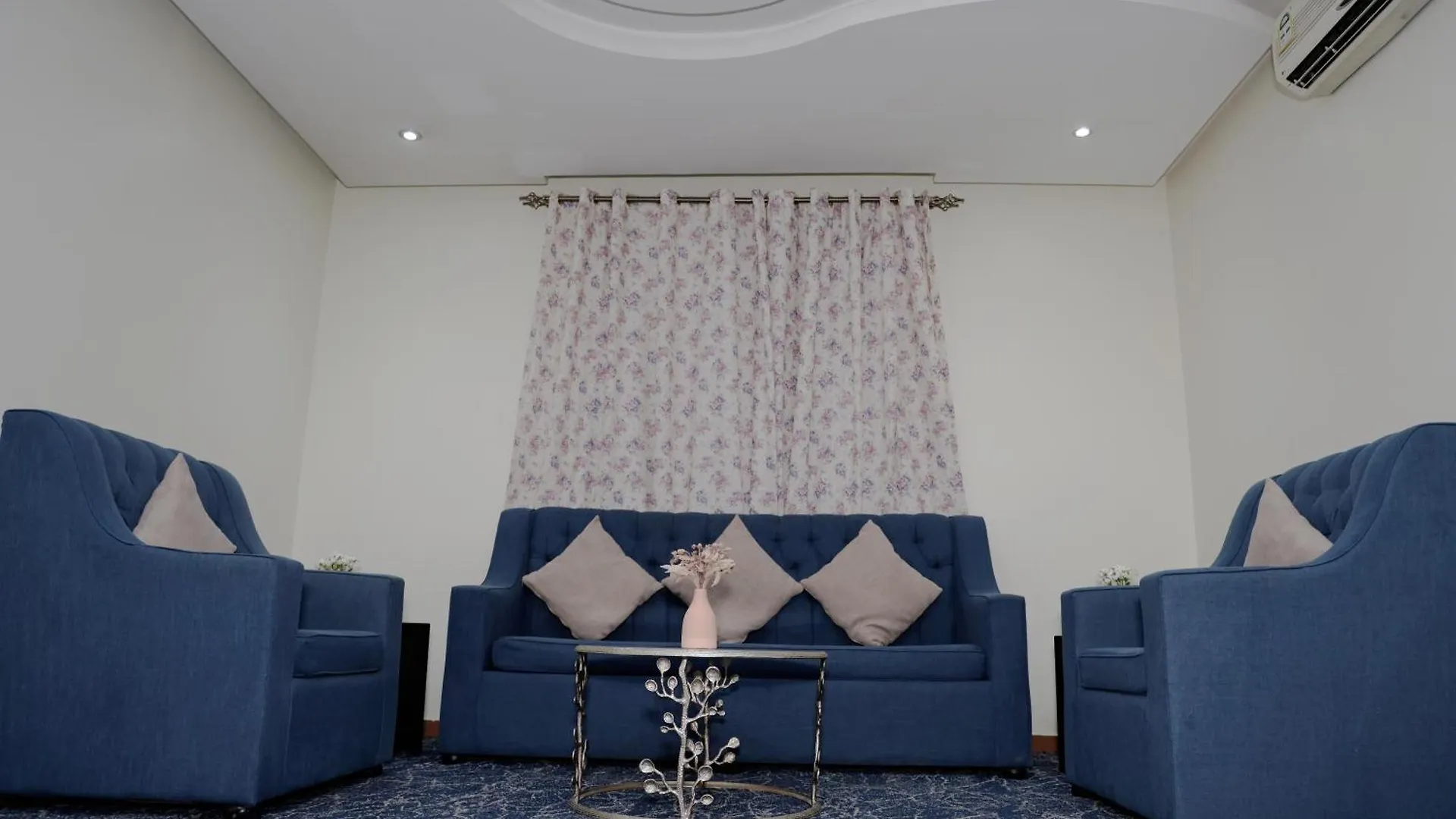 Merfal Hotel Apartments Al Taawan Riyadh 3*,